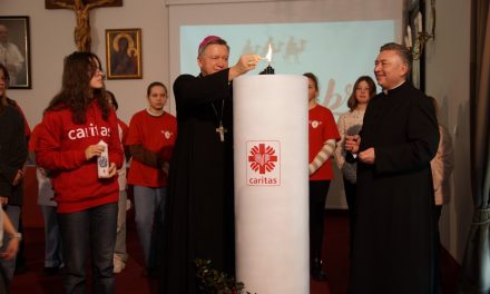 Już od 30 lat Świeca Caritas tworzy polską Wigilię!
