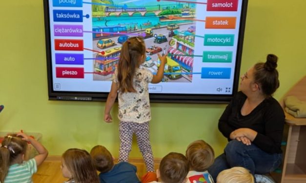 Rok po powodzi w Lewinie Brzeskim – Caritas wspiera przedszkola w odbudowie