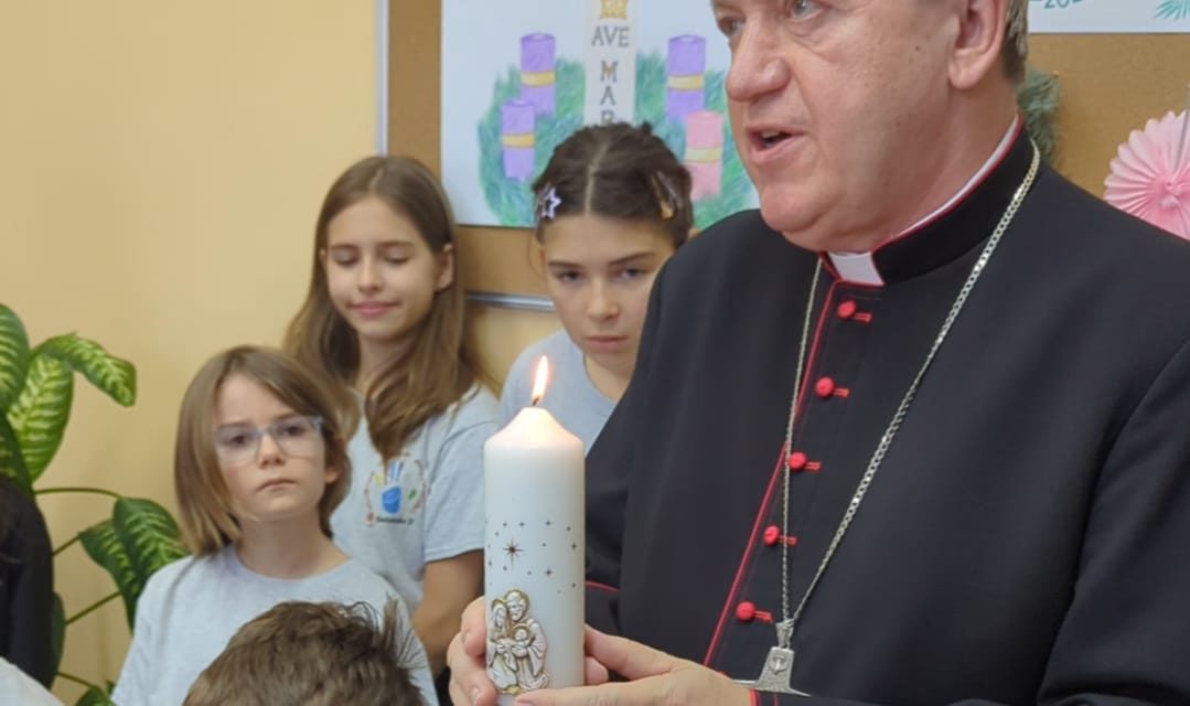 NIOSĘ DOBRO — Wigilijna Świeca Caritas 2025