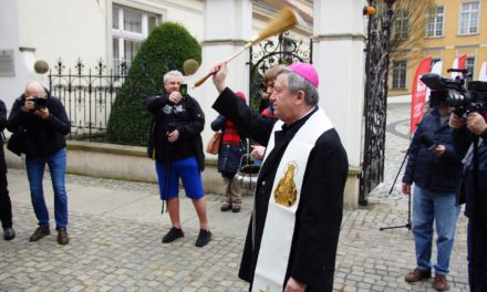 650 wielkanocnych paczek – wspólne dzieło Kościoła wrocławskiego