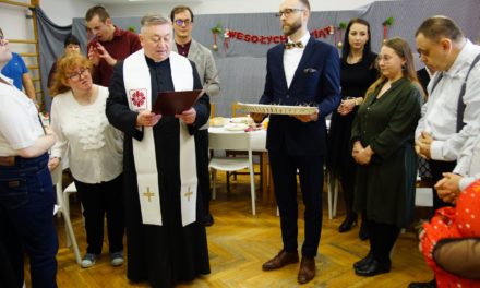 Święta, które budują więzi — Wigilia w Warsztacie Terapii Zajęciowej w Małkowicach
