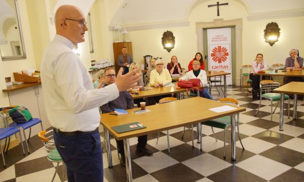 Opiekunowie Szkolnych Kół Caritas o wolontariacie, dyskrecji i nowych wyzwaniach